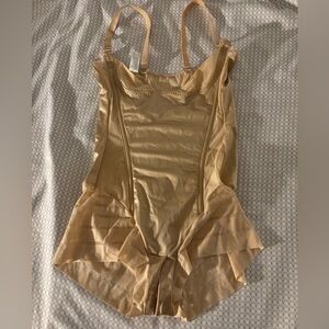 Maidenform shapewear